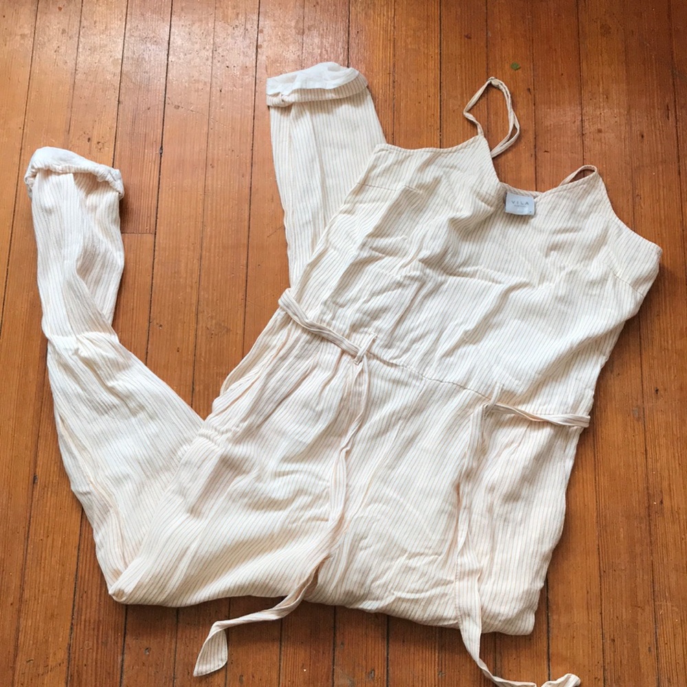 Cream romper